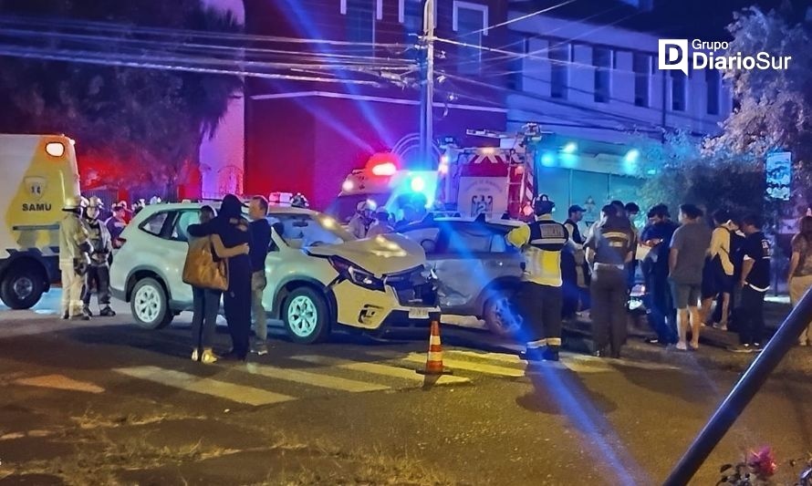 Colisión vehicular dejó dos lesionados en Osorno