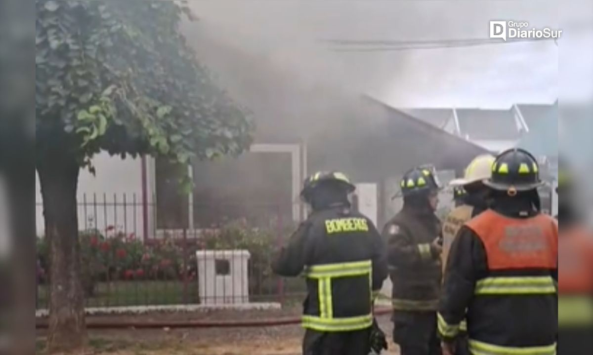 Incendio afectó casa y bodega en Osorno