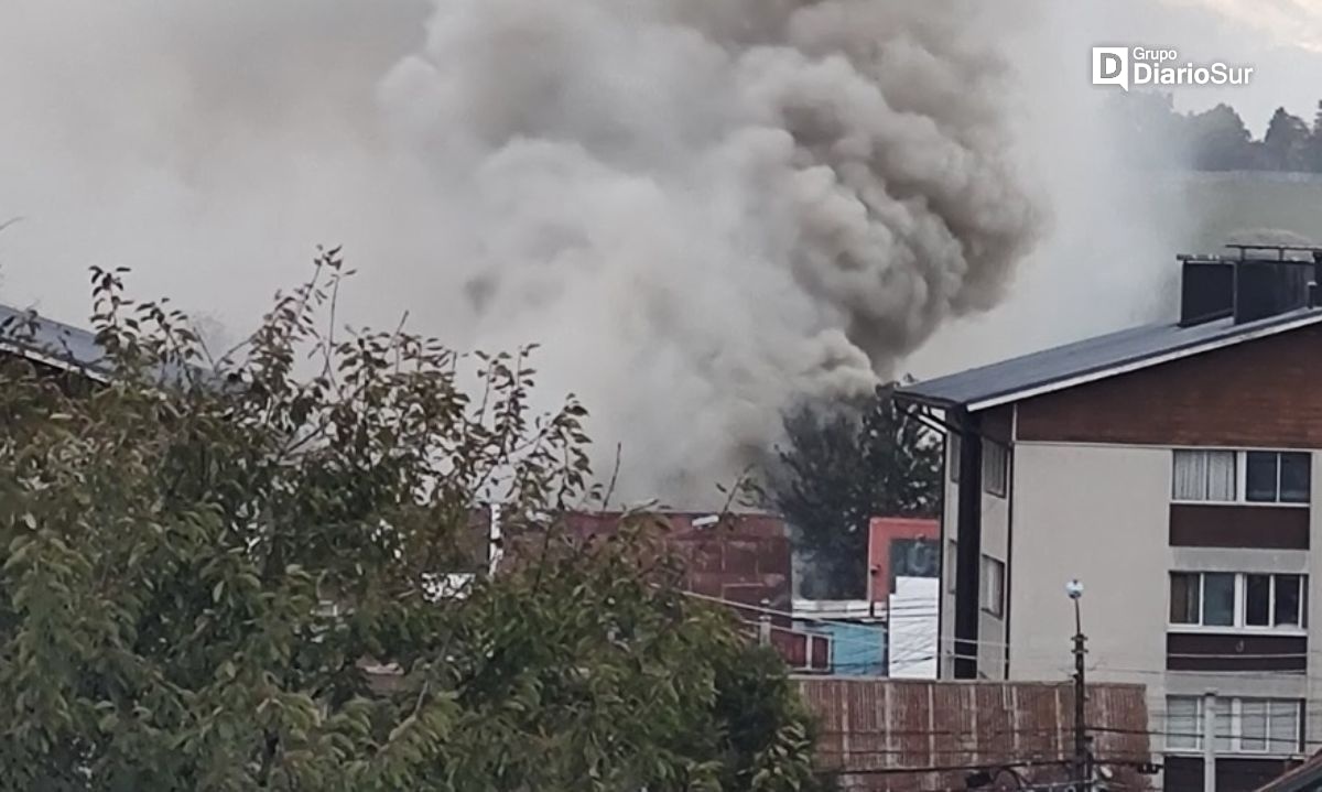 Tres viviendas afectadas por incendio en Osorno