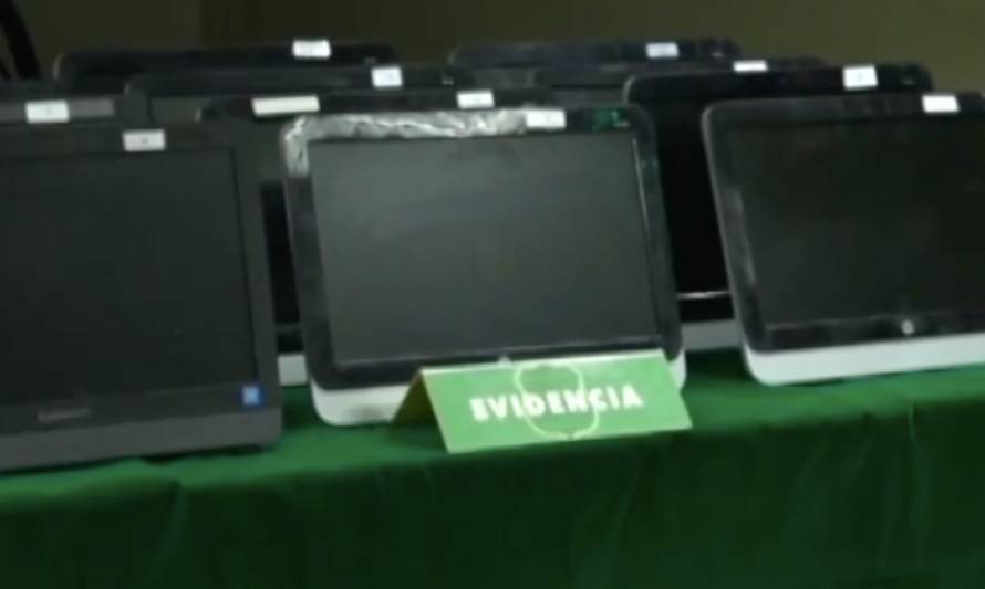 Recuperaron computadores robados en Quellon