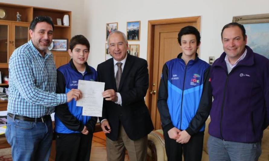 Selección de Básquetbol Sub 14 del Colegio San Mateo recibió apoyo municipal