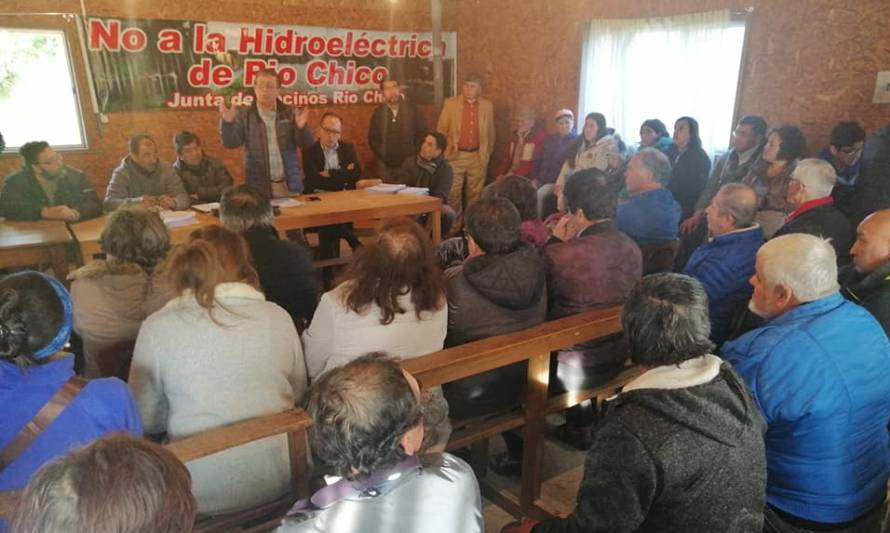 Municipio y vecinos coordinan acciones en rechazo a central hidroeléctrica en Río Chico