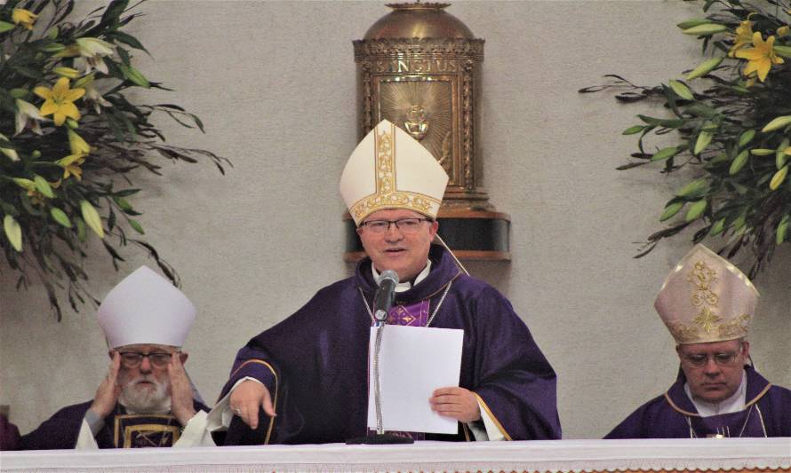 Asumió nuevo arzobispo de Puerto Montt
