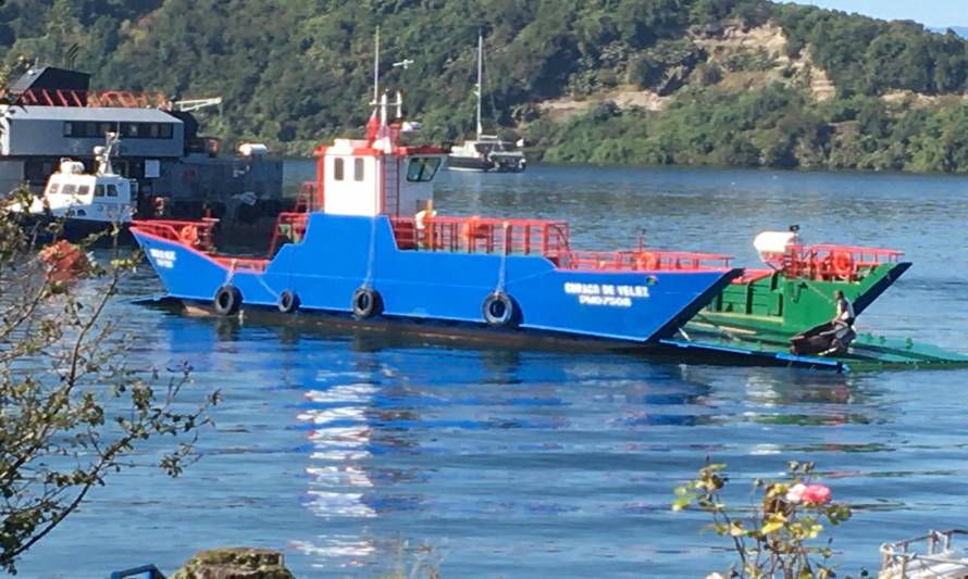Comenzó a operar la barcaza subsidiada a Isla Maillén