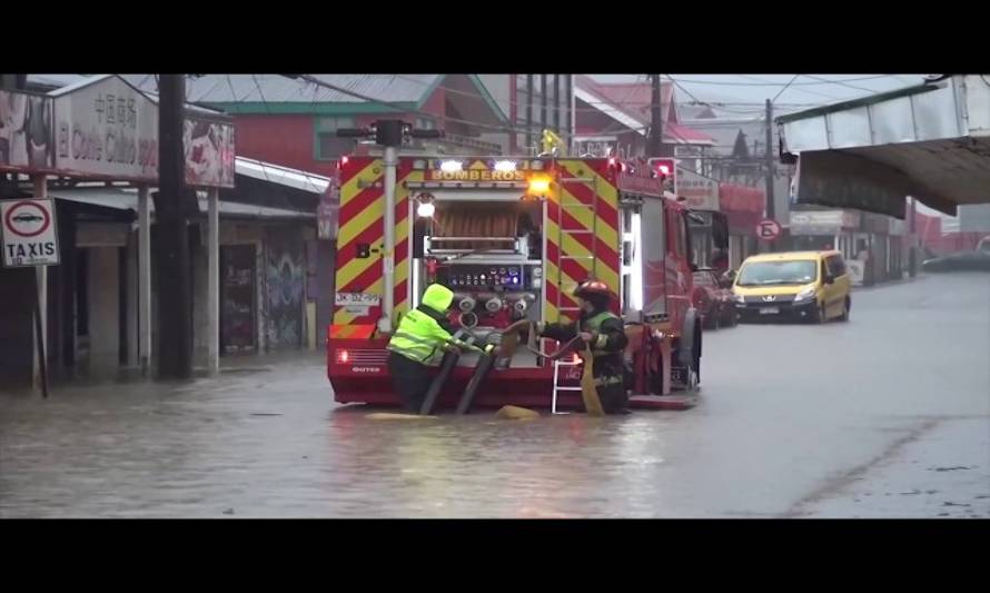 2 inundaciones en menos de 8 días sufre concurrida calle de Ancud