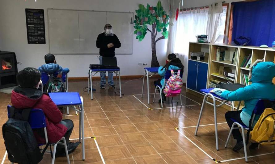 Escuela unidocente regresó a clases presenciales en la Región de Aysén 