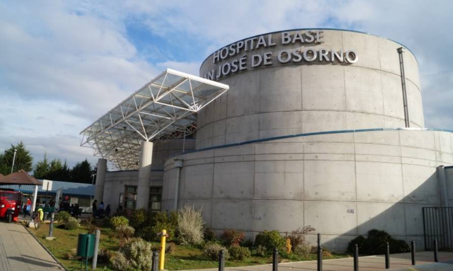 Detectan brote de Covid-19 entre funcionarios del Hospital de Osorno