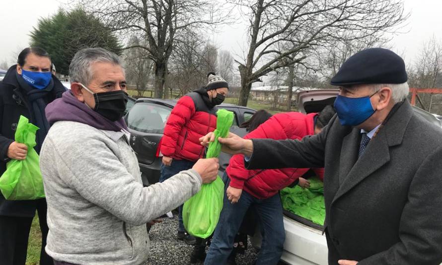 Agricultores de Osorno recibieron semillas de hortalizas y árboles frutales