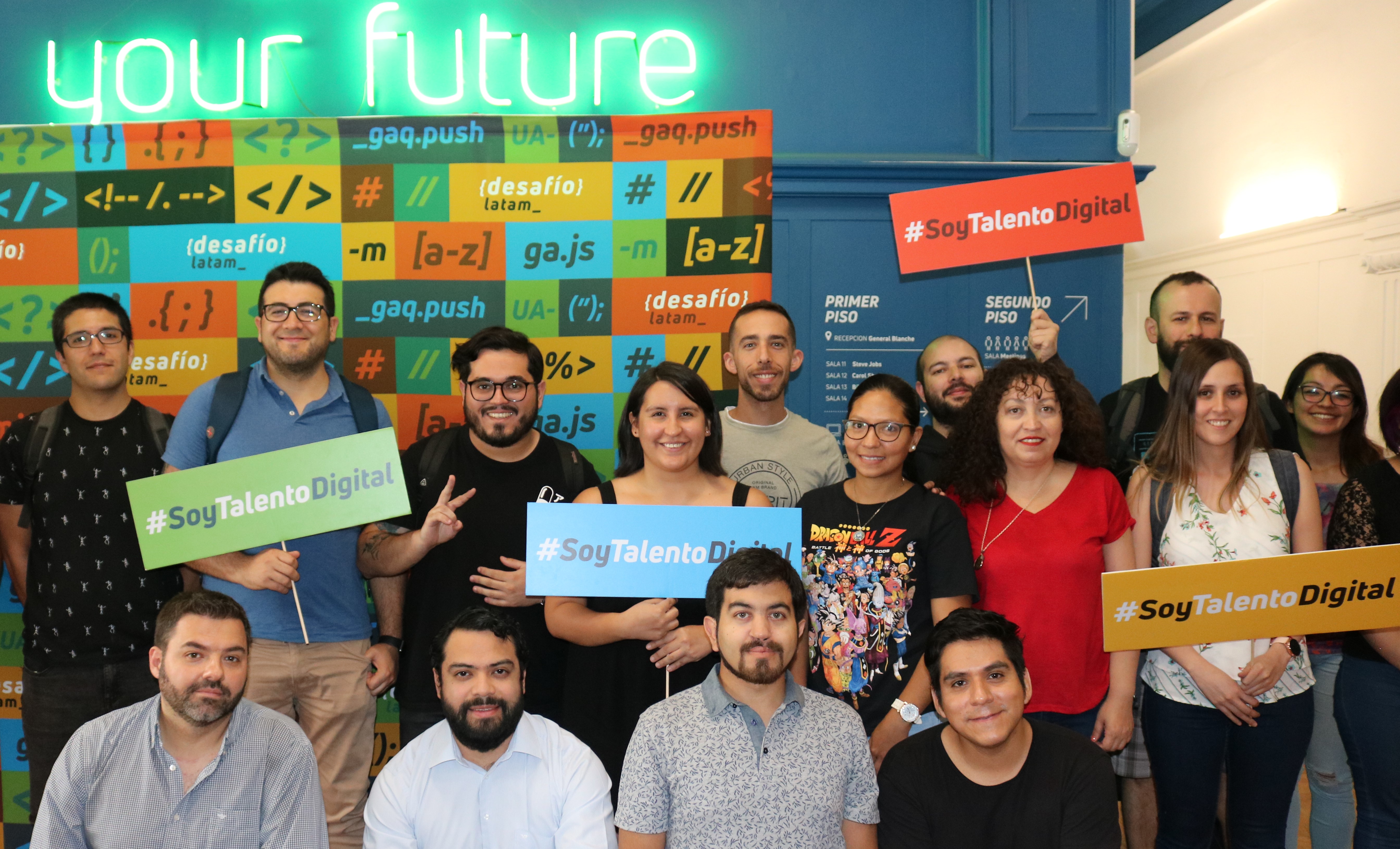 Job Talent estrena en mercado laboral a la primera generación de egresados de Talento Digital para Chile