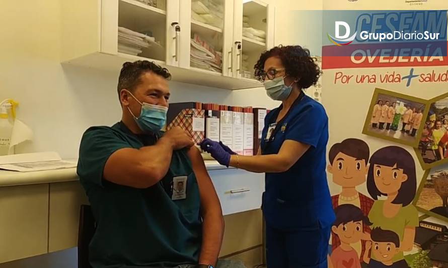 Alegría y esperanza marcaron inicio de vacunación en Cesfam de Osorno