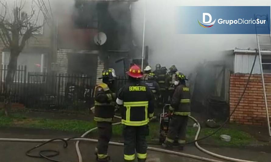 Violento incendio afectó a cuatro viviendas en el sector de Francke en Osorno