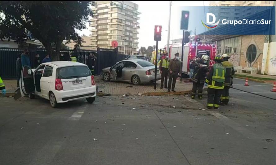 Osorno: Fuerte colisión deja al menos tres personas lesionadas