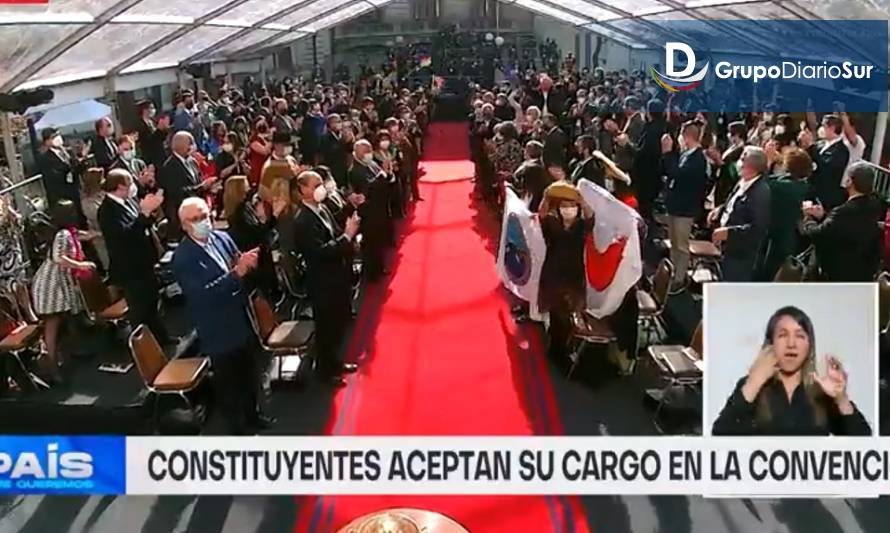 Día histórico: Asumieron los Convencionales Constituyentes en Santiago