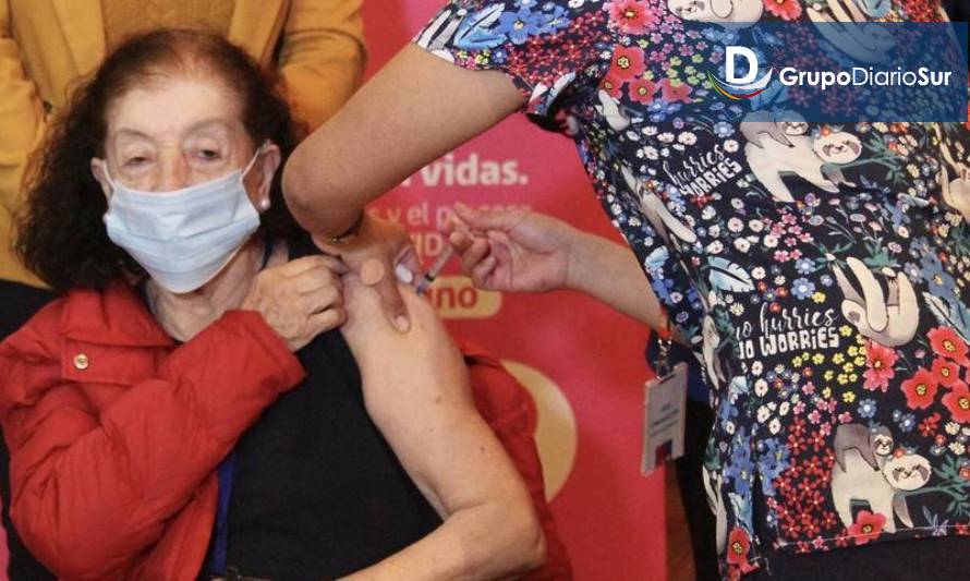 Más de 65 mil personas se han vacunado con dosis de refuerzo contra el COVID-19