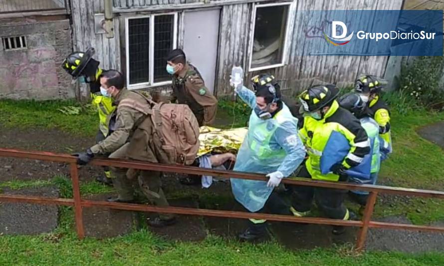 Rescatan a hombre herido en población Maximiliano Kolbe de Osorno 