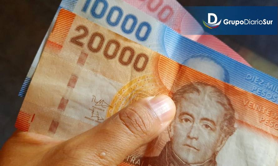 Parlamentarios proponen fijar sueldo mínimo en 500 mil pesos líquidos
