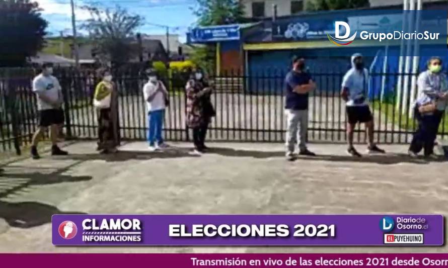 Gran cantidad de votantes en Liceo Eleuterio Ramírez de Osorno