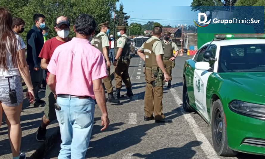 Hombre intenta lanzarse a río y es detenido por amenazas a carabineros 