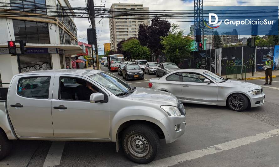 Gran congestión vehicular marca segunda vuelta de la elección presidencial en Osorno