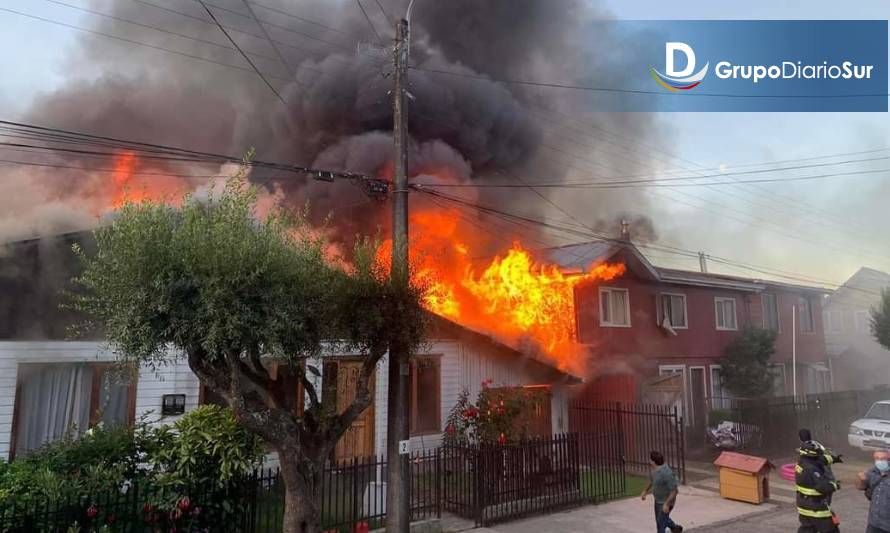 Incendio declarado en casa de Río Negro