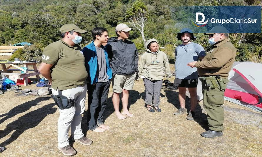 Fueron encontrados los excursionistas extraviados en Caleta Cóndor