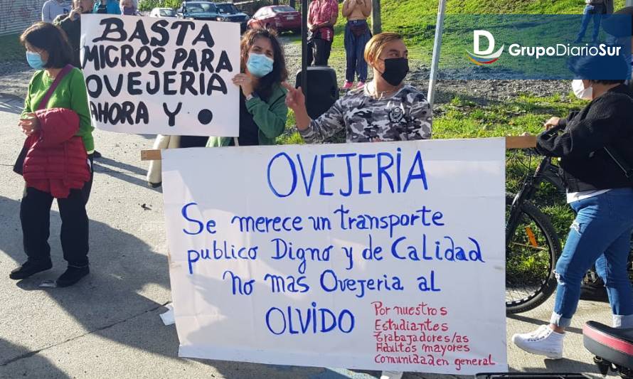 Vecinos de Ovejería protestan para tener una mejor locomoción