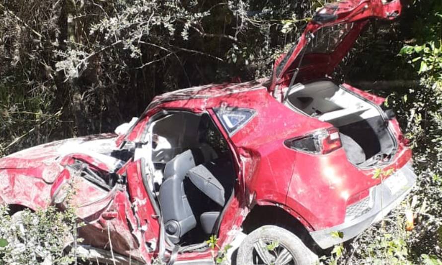 Tragedia en la carretera Austral: Accidente de tránsito dejó un fallecido y una mujer en estado grave