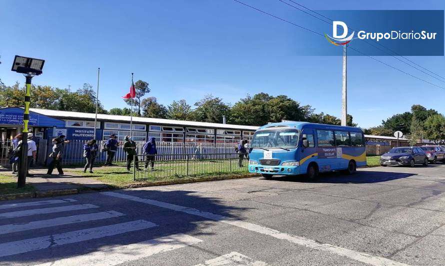 Buses de acercamiento para vecinos de Ovejería debutaron esta jornada