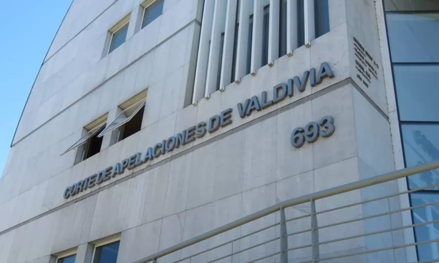 Comisión de Libertad Condicional acoge solicitudes de internos de Valdivia y Osorno
