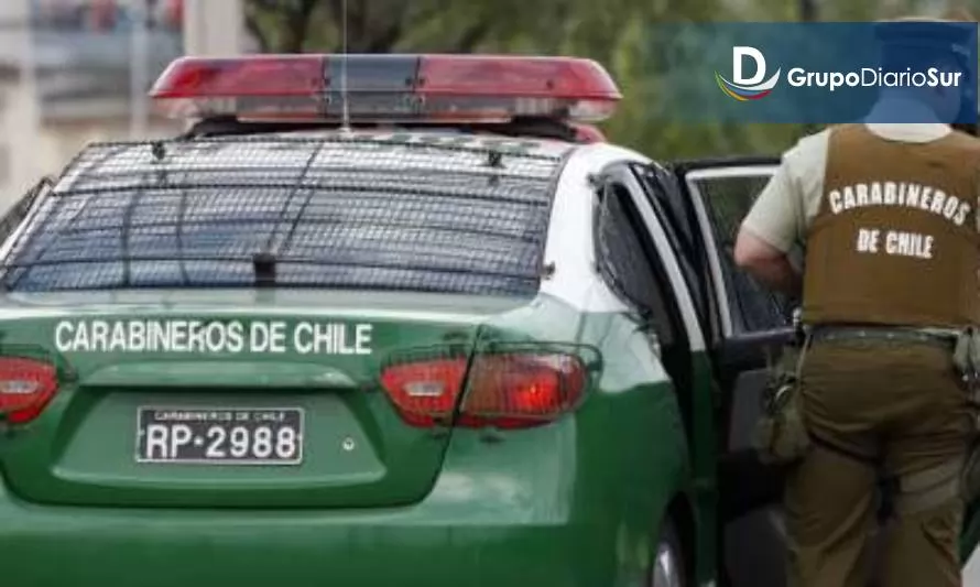 Vehículo particular y furgón escolar colisionan en sector oriente de Osorno