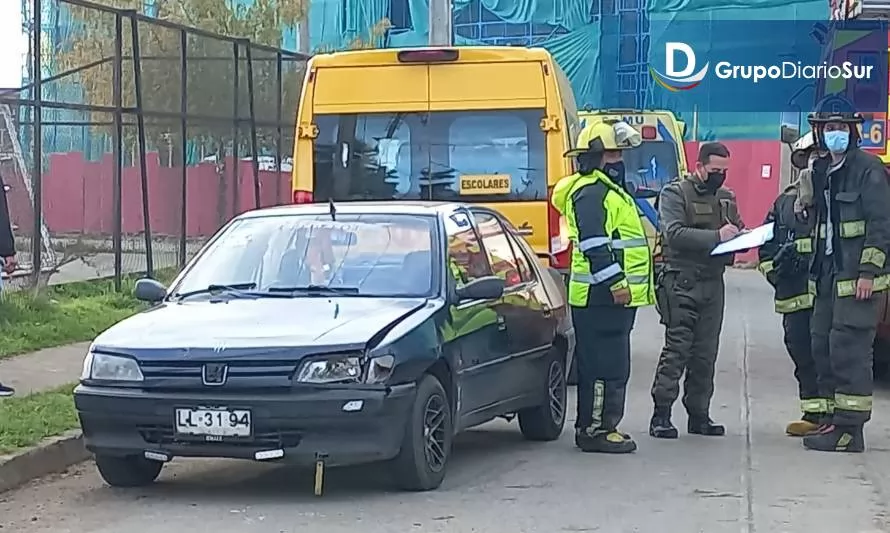 Cinco personas lesionadas en accidente de furgón escolar en Osorno