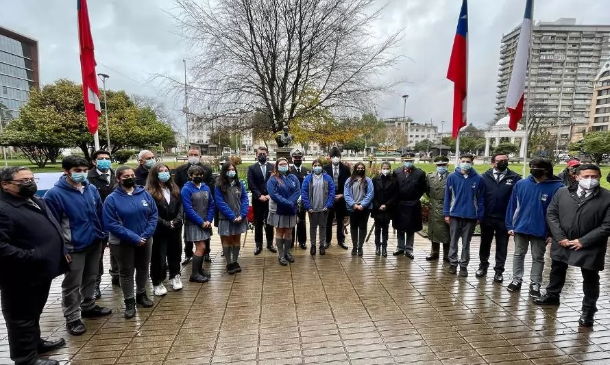Autoridades conmemoran Día de las Glorias Navales en Osorno