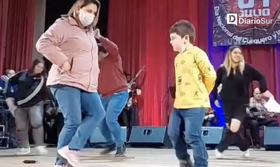 Video: Niño de Osorno deslumbró en Día Nacional del Cuequero y la Cuequera