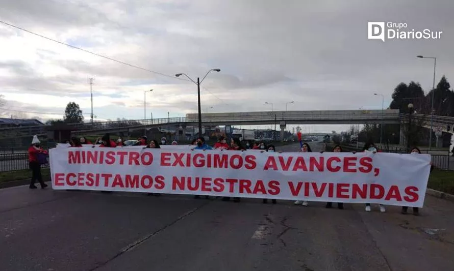 Comités de allegados de Osorno se tomaron Ruta Internacional 215