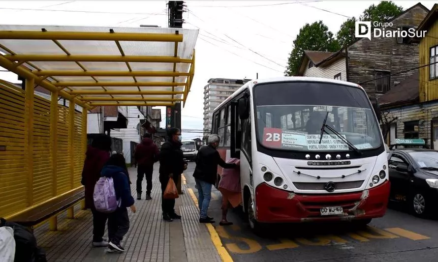 AHORA: choferes de microbuses de Osorno se reúnen con seremi de Transportes 