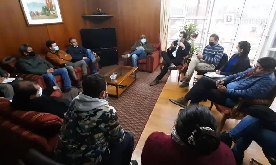 No hubo acuerdo: Sigue el paro de micreros en Osorno