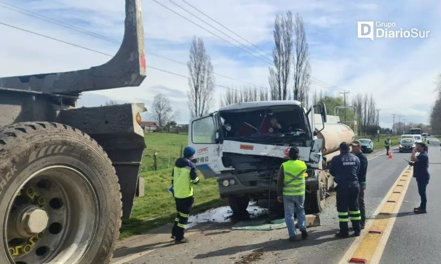 [AHORA] Dos camiones colisionan en la ruta Osorno - Puerto Octay