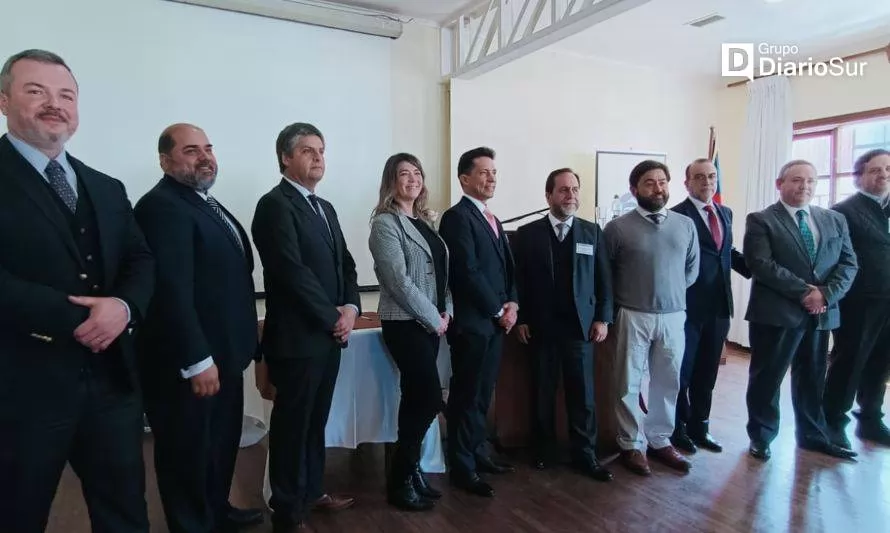 Forman federación de abogados tras convención nacional en Puerto Montt 