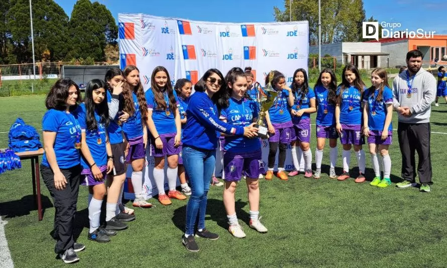 Osorninas fueron vencedoras en Campeonato Regional de Fútbol