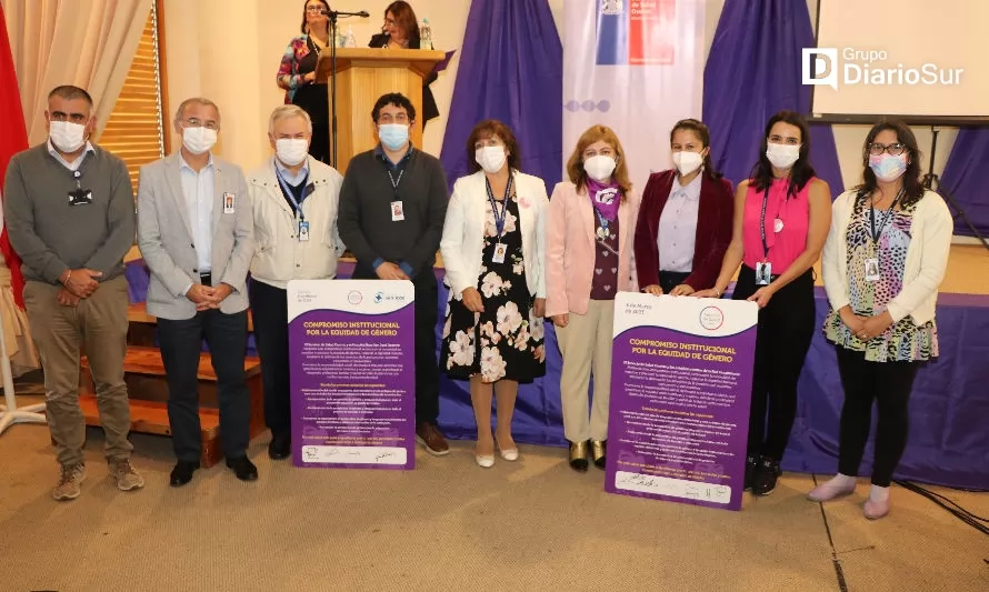 Destacan rol de mujeres en salud en ceremonia 8M en el Hospital de Osorno