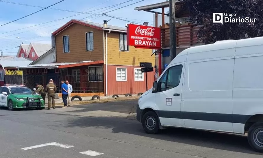 Trío asalta furgón repartidor de cigarrillos en Osorno