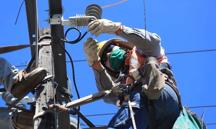 Saesa realizará este sábado trabajos para mejorar la red de distribución en Osorno