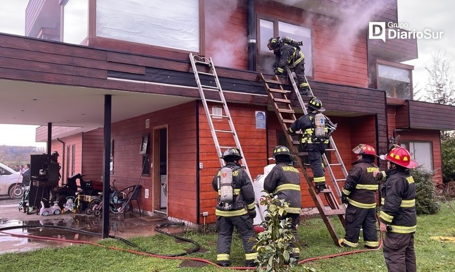 Bomberos concurre a incendio en sector Pichil