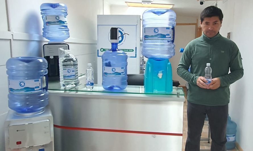 Ingeniero conquista su independencia laboral y crea Agua Bellavista en Osorno