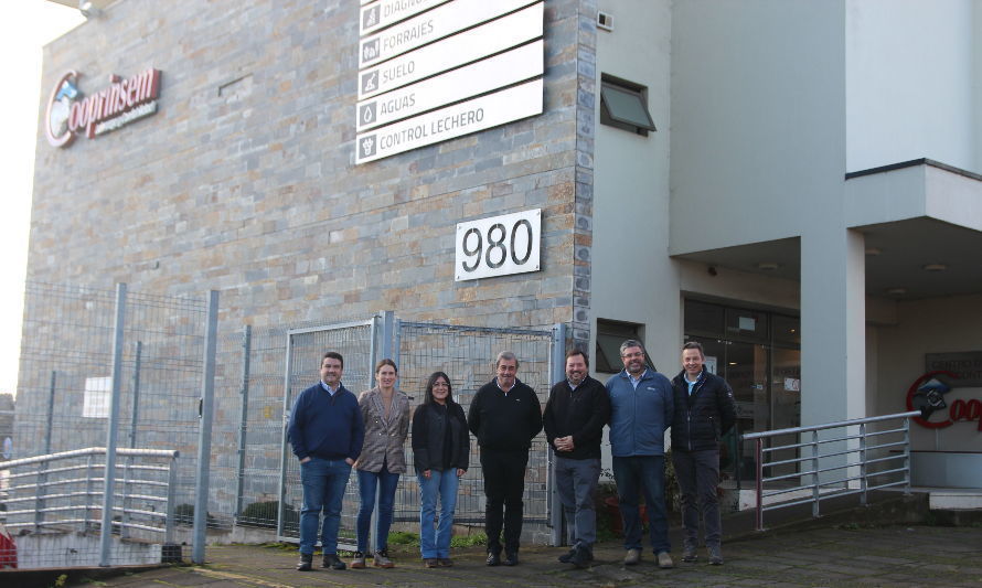 Cooperados argentinos conocen las instalaciones de la cooperativa osornina Cooprinsem