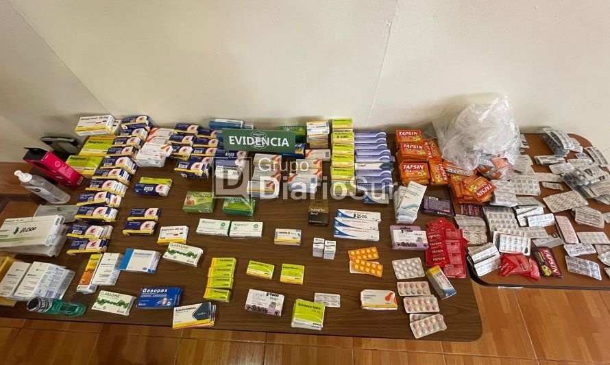 Sorprenden a tres mujeres comercializando medicamentos en feria de Osorno