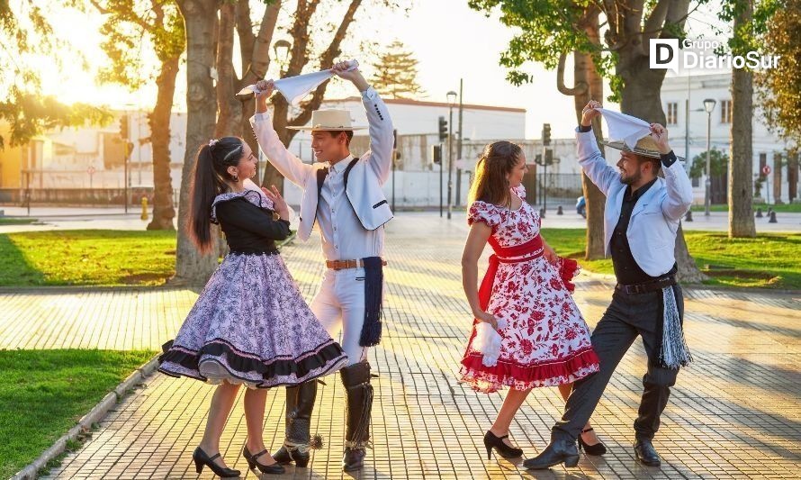 Prepárese para el baile nacional con clases en Osorno