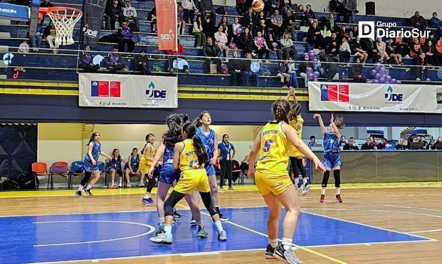 Los Lagos cayó ante Metropolitana en la final del básquetbol escolar