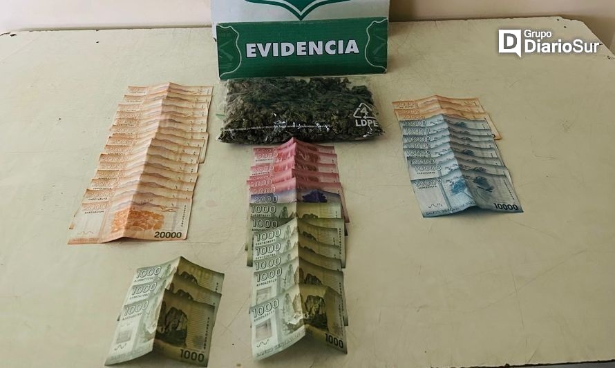 En Chacarilla detienen a sujetos con marihuana y 482 mil pesos