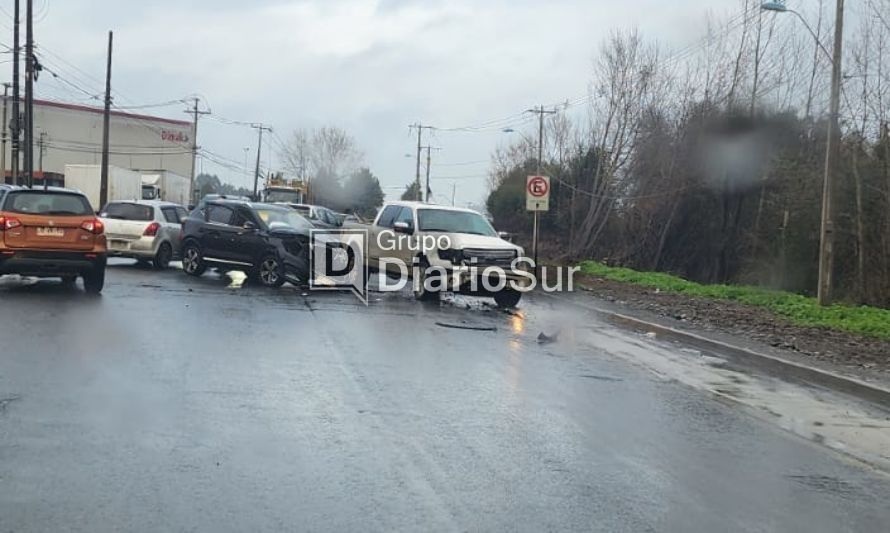 Colisión en Osorno deja dos lesionados